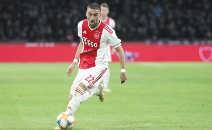 Hakim Ziyech : Un redoutable gaucher qui fait rêver les fans des grands clubs Hakim Ziyech : Un redoutable gaucher qui fait rêver les fans des grands clubs
