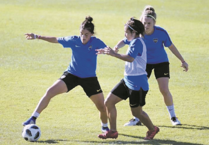 Au pays de Messi, le foot féminin souffre Au pays de Messi, le foot féminin souffre