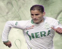 Le championnat de foot reprend ses droits : Duels soutenus avec une pensée pour Zakaria Zerouali Le championnat de foot reprend ses droits : Duels soutenus avec une pensée pour Zakaria Zerouali