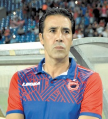 Hicham Dmii, coach de l’OCS. Hicham Dmii, coach de l’OCS.