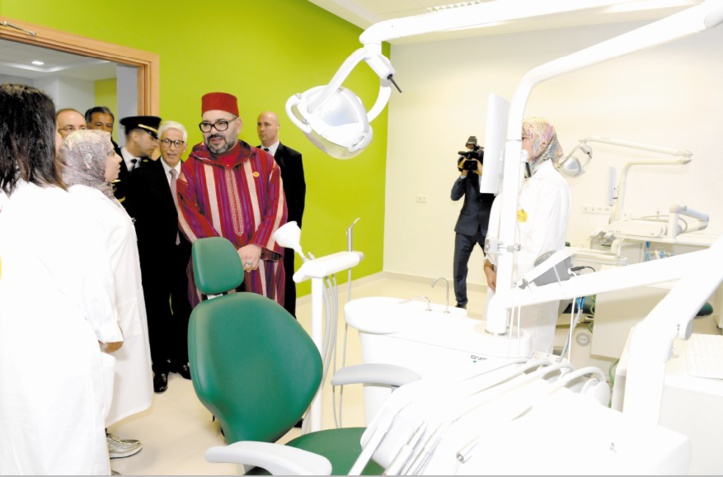 S.M le Roi inaugure le Centre régional des soins bucco-dentaires de Rabat