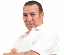 Driss Roukh : "L'artiste doit se donner à fond" Driss Roukh : "L'artiste doit se donner à fond"