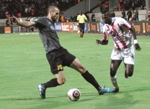 Les Rouges déterminés à ravir le trophée de la Ligue des champions à Tunis : Et si le WAC ressortait le coup réussi par le Raja en 99 ? Les Rouges déterminés à ravir le trophée de la Ligue des champions à Tunis : Et si le WAC ressortait le coup réussi par le Raja en 99 ?