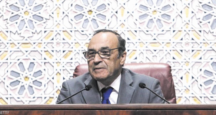 Examen des règles vestimentaires au sein de l’Hémicycle Examen des règles vestimentaires au sein de l’Hémicycle