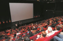 Des réalisateurs et scénaristes mettent l'accent sur le rôle du cinéma dans le développement socioculturel Des réalisateurs et scénaristes mettent l'accent sur le rôle du cinéma dans le développement socioculturel