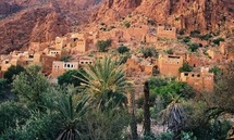 Les oasis marocaines entre développement durable et besoins sociaux Les oasis marocaines entre développement durable et besoins sociaux