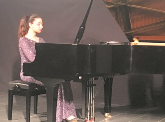 La Marocaine Nour Ayadi remporte le Grand prix Cortot de piano La Marocaine Nour Ayadi remporte le Grand prix Cortot de piano