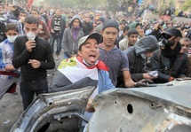 La place Tahrir s’embrase : L’armée égyptienne sous la pression des manifestants