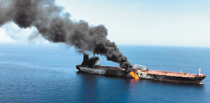 Attaques contre deux pétroliers en mer d'Oman
