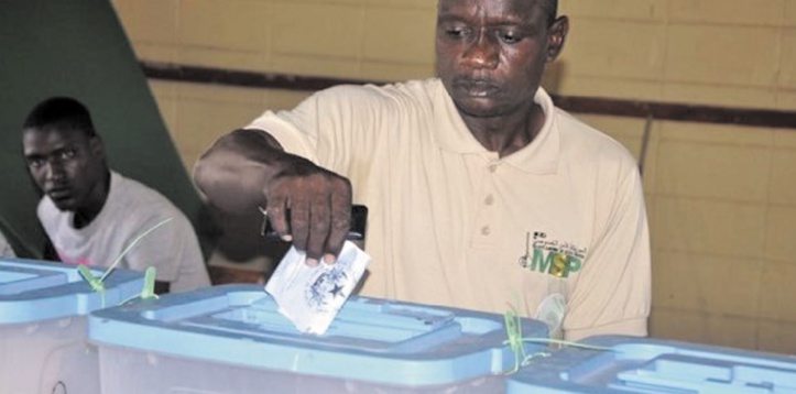 Présidentielle en Mauritanie : De joyeuses soirées sous la tente rythment la campagne Présidentielle en Mauritanie : De joyeuses soirées sous la tente rythment la campagne