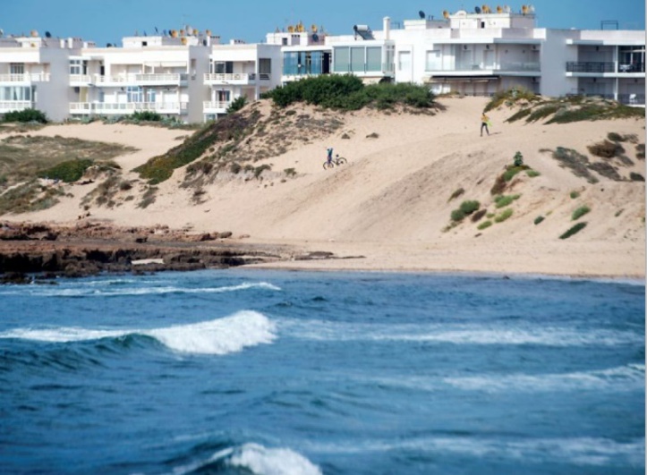 Les “mafias du sable” menacent le littoral marocain