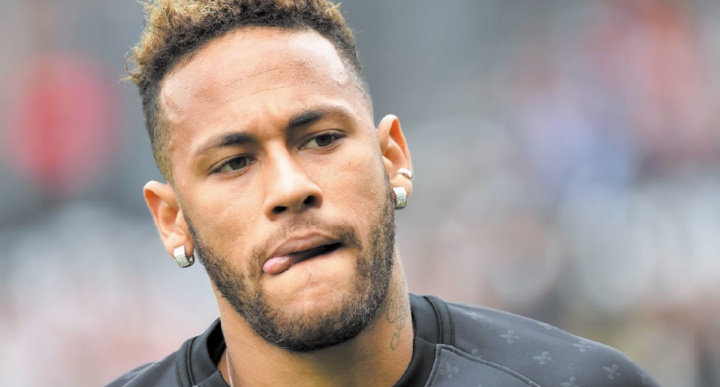 Nouvelle audition de la Brésilienne qui accuse Neymar de viol Nouvelle audition de la Brésilienne qui accuse Neymar de viol