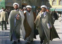 Le Moyen-Orient entre Sunnites et Chiites : Les monarchies du Golfe confrontées au danger confessionnel