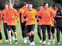 UEFA Champions League : groupes E, F, G et H : Trois places encore à prendre ce soir pour les huitièmes UEFA Champions League : groupes E, F, G et H : Trois places encore à prendre ce soir pour les huitièmes