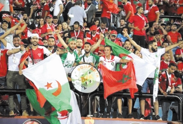 Fans des Lions et des Fennecs sous le signe de la fraternité Fans des Lions et des Fennecs sous le signe de la fraternité