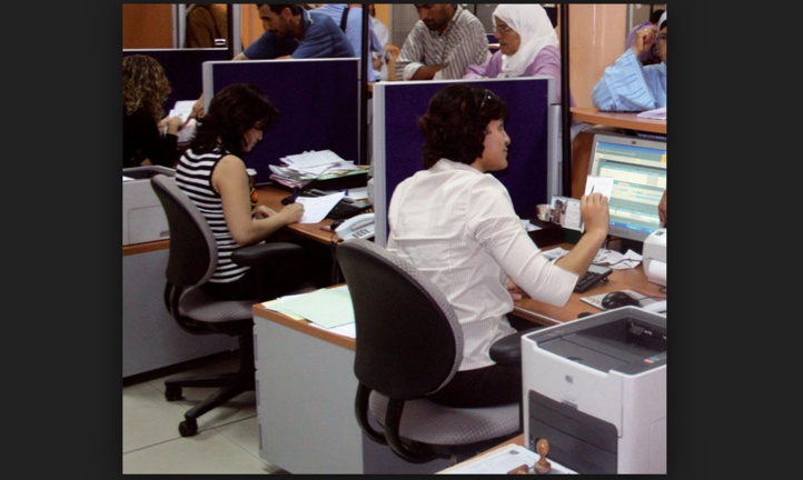 Approbation par le gouvernement des projets de loi relatifs à la simplification des procédures administratives et à la charte des services publics Approbation par le gouvernement des projets de loi relatifs à la simplification des procédures administratives et à la charte des services publics