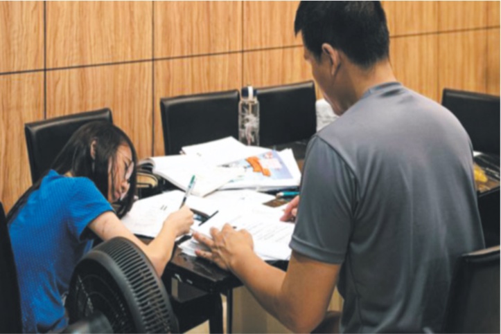 Champion mondial de l'éducation, Singapour s'inquiète pour ses écoliers sous pression Champion mondial de l'éducation, Singapour s'inquiète pour ses écoliers sous pression