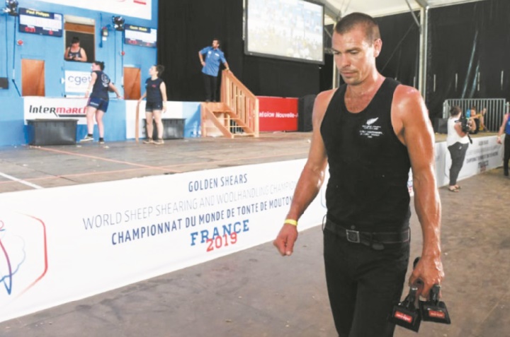Du mental au physique, le tondeur de mouton se prépare comme de grands sportifs Du mental au physique, le tondeur de mouton se prépare comme de grands sportifs