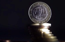 L'euro fête ses dix ans dans un climat de crise L'euro fête ses dix ans dans un climat de crise