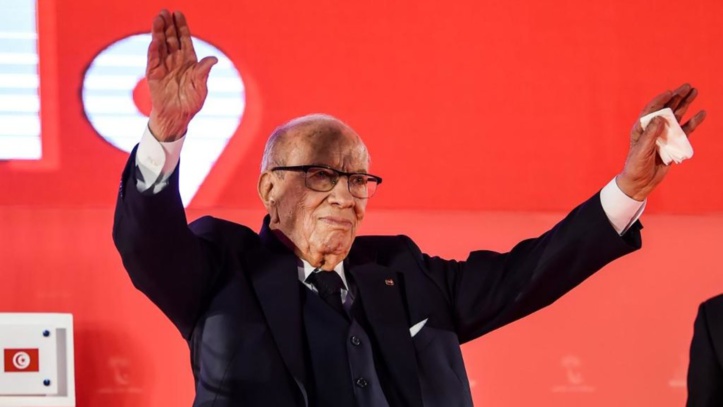 La Tunisie pleure son président et prépare une élection pour septembre La Tunisie pleure son président et prépare une élection pour septembre