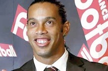 Pour salaires impayés :  Ronaldinho pourra quitter Flamengo