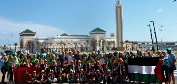 Des enfants maqdessis visitent des sites touristiques à Tanger Des enfants maqdessis visitent des sites touristiques à Tanger
