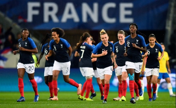 Fortunes diverses pour les sélections masculine et féminine de football