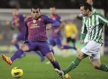 Le Barça reste aux trousses du Real Le Barça reste aux trousses du Real