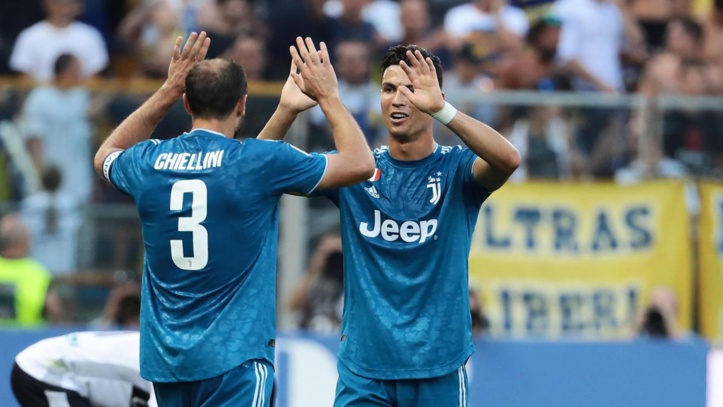 Calcio : La Juve et Naples s’imposent d’entrée Calcio : La Juve et Naples s’imposent d’entrée