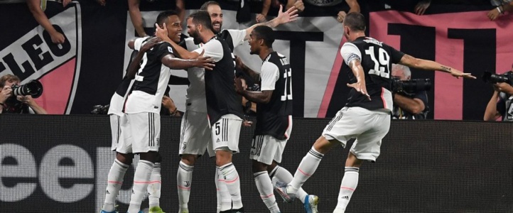 La Juventus victorieuse d'un duel fou contre Naples La Juventus victorieuse d'un duel fou contre Naples