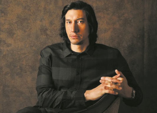 Adam Driver explore la violence du divorce au Festival de Toronto Adam Driver explore la violence du divorce au Festival de Toronto