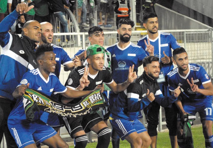 Chapeau bas au fabuleux public rajaoui ! Victoire étriquée des Verts Chapeau bas au fabuleux public rajaoui ! Victoire étriquée des Verts