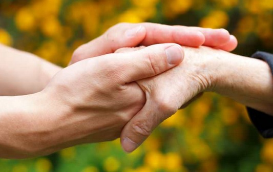 Le dépistage précoce pour une meilleure prise en charge des personnes atteintes d’Alzheimer