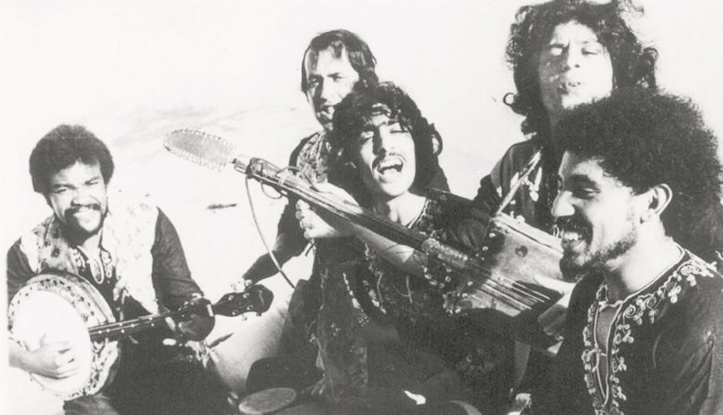 Omar Sayed retrace l'histoire des “Rolling Stones d'Afrique” dans son nouveau livre Omar Sayed retrace l'histoire des “Rolling Stones d'Afrique” dans son nouveau livre