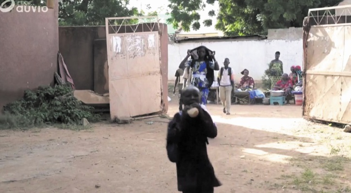 Déplacés par la guerre, les enfants sacrifiés de l'école au Mali