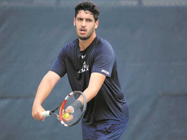 Adam Moundir finaliste en simple et en double en Egypte Adam Moundir finaliste en simple et en double en Egypte