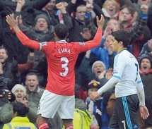 Manchester United s’offre Liverpool : L'animosité entre Suarez et Evra a empoisonné l'atmosphère Manchester United s’offre Liverpool : L'animosité entre Suarez et Evra a empoisonné l'atmosphère