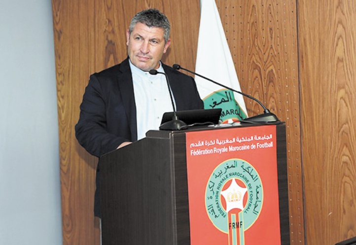 Osian Roberts : La formation des techniciens, une nécessité pour le développement de la pratique du football national