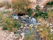 Ordures ménagères et eaux usées déversées en pleine nature : L’insalubrité menace Souk Khemis Aït Ouafkka à Tafraout