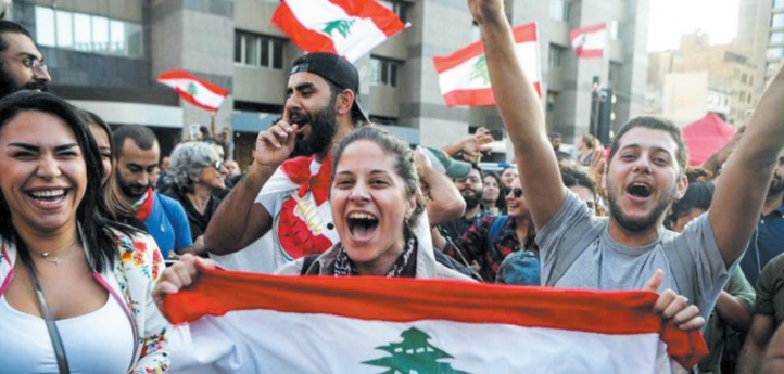 Les soutiens du président Aoun se mobilisent et la contestation continue Les soutiens du président Aoun se mobilisent et la contestation continue