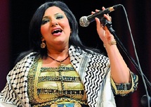 Leila El Barrak : “La chanson orientale est complètement saturée” Leila El Barrak : “La chanson orientale est complètement saturée”