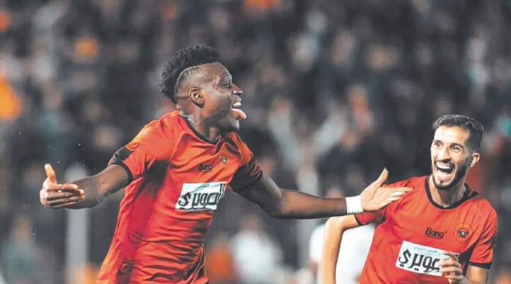 La RSB déroule et le HUSA se fait peur avant de se qualifier à la phase de poules La RSB déroule et le HUSA se fait peur avant de se qualifier à la phase de poules