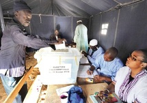 Election présidentielle : Les Sénégalais aux urnes en dépit de la contestation Election présidentielle : Les Sénégalais aux urnes en dépit de la contestation
