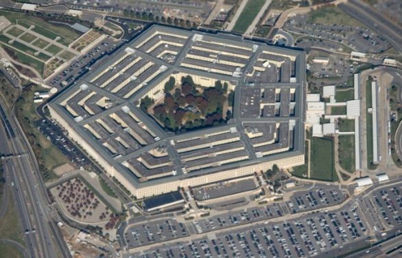 Amazon: L'attribution du mégacontrat du Pentagone à Microsoft n'est pas "objective" Amazon: L'attribution du mégacontrat du Pentagone à Microsoft n'est pas "objective"