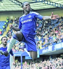 Chelsea assure l’essentiel at home : 100ème but de Drogba en Premier League