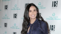 Demi Moore poste un vieux cliché avec ses filles pour Thanksgiving  et émeut les internautes