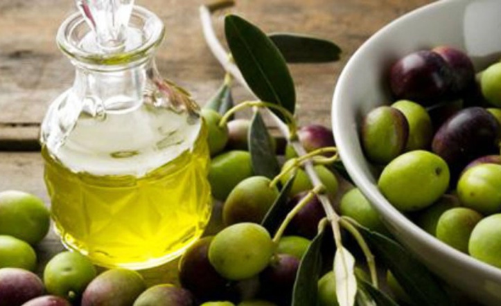 La filière oléicole assure une entrée de devises équivalente à 1,8 milliard de DH par an au Maroc La filière oléicole assure une entrée de devises équivalente à 1,8 milliard de DH par an au Maroc