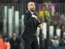 Un Barça au-dessus de toutes les polémiques arbitrales Un Barça au-dessus de toutes les polémiques arbitrales