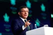 Un ex-Premier ministre turc égratigne Erdogan en lançant son parti