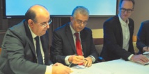 Signature à Montréal d' un accord de partenariat entre Attijariwafa Bank et la Banque nationale du Canada